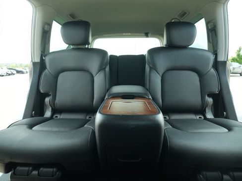 Used 2023 Nissan Armada SL w/ Captain's Chairs Package AWD/4WD image 40