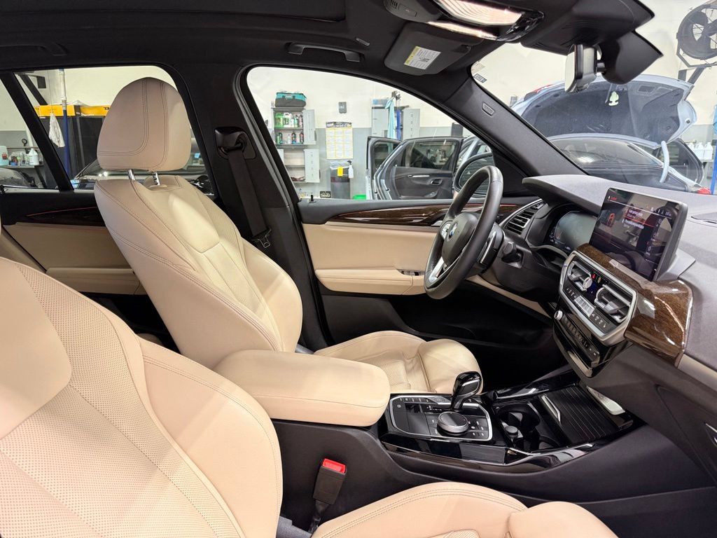 Used 2024 BMW X3 xDrive30i w/ Premium Package AWD/4WD image 30