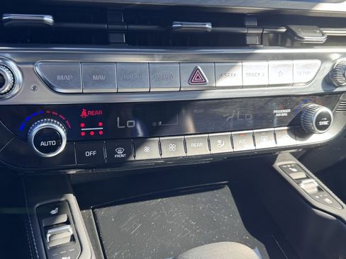 Used 2024 Kia Telluride SX Prestige X-Line image 13