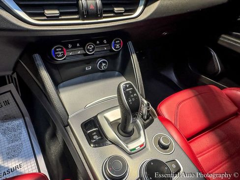Used 2023 Alfa Romeo Stelvio Veloce image 26