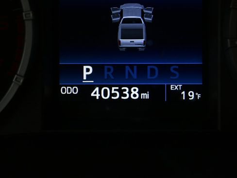 Used 2017 Toyota Tundra SR5 image 11