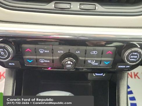 Used 2024 Jeep Compass Limited AWD/4WD image 18