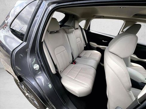 Used 2025 Honda HR-V EX-L image 29