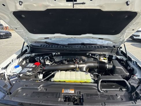 Used 2025 Ford Expedition Platinum w/ Driver's Package image 40