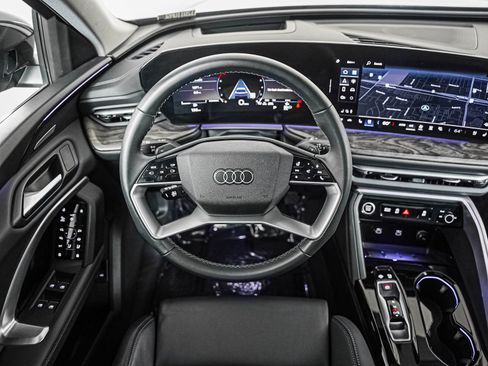 Certified 2025 Audi Q5 Premium w/ Premium Plus AWD/4WD image 15