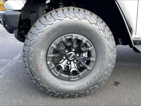 New 2025 Ford Bronco Raptor image 12