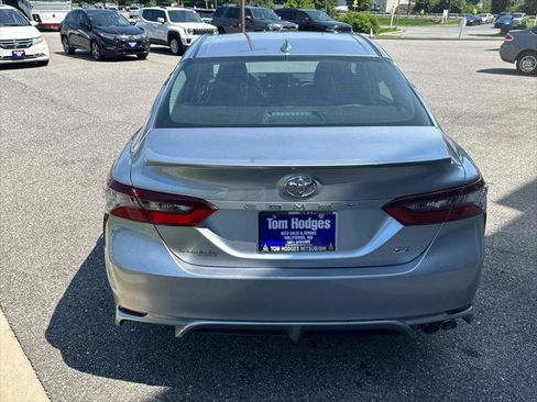 Used 2024 Toyota Camry SE FWD image 5