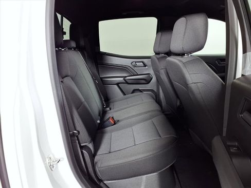 New 2026 Chevrolet Colorado W/T image 17