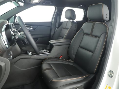 Used 2022 Chevrolet Blazer Premier image 12