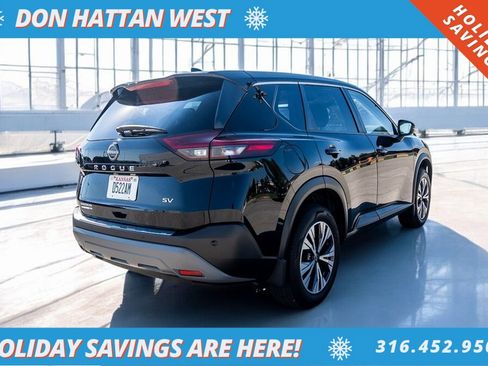 Used 2023 Nissan Rogue SV image 30
