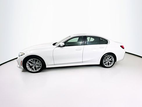 Used 2025 BMW 330i Sedan image 4