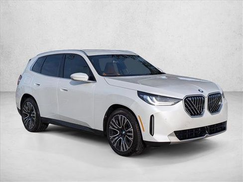 Used 2026 BMW X3 xDrive30 w/ Premium Package image 3