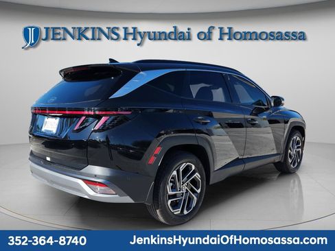 New 2026 Hyundai Tucson Limited FWD image 2