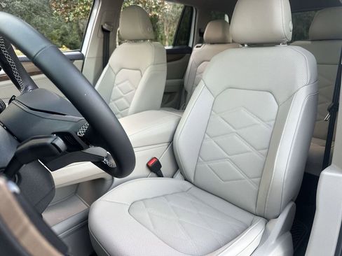 New 2026 Volkswagen Atlas SE image 11