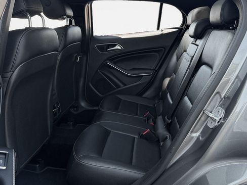 Used 2018 Mercedes-Benz GLA 250 4MATIC image 13
