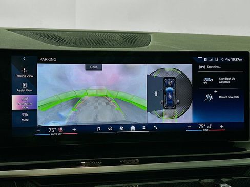 Used 2024 BMW X7 xDrive40i w/ Premium Package image 17