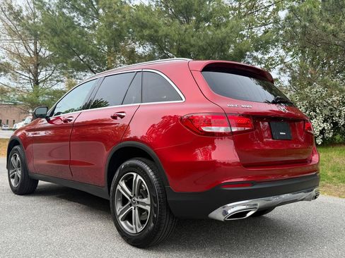 Used 2018 Mercedes-Benz GLC 300 4MATIC image 4