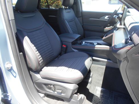 New 2026 Ford Explorer ST-Line AWD/4WD image 6