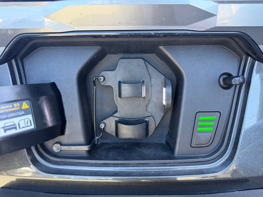 Used 2024 Kia Niro Wave FWD image 53