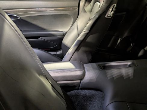 Certified 2019 Porsche 911 Turbo S AWD/4WD image 24
