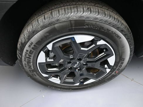New 2026 Kia Sorento S FWD image 12