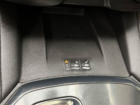Used 2019 Chevrolet Blazer RS AWD/4WD image 27