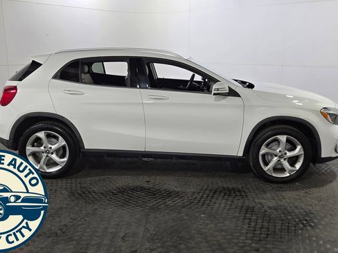 Used 2018 Mercedes-Benz GLA 250 4MATIC image 8
