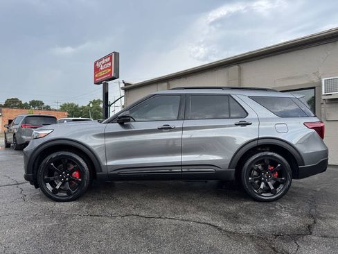 Used 2023 Ford Explorer ST w/ Technology Package AWD/4WD image 6