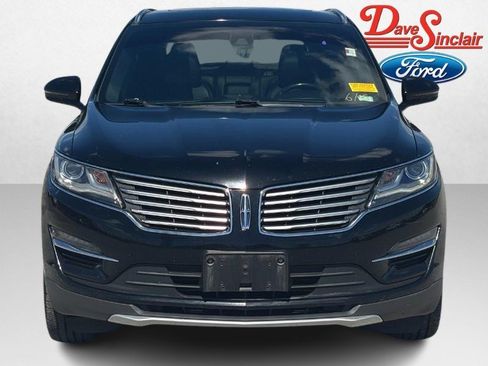 Used 2018 Lincoln MKC Select w/ Select Plus Package AWD/4WD image 2