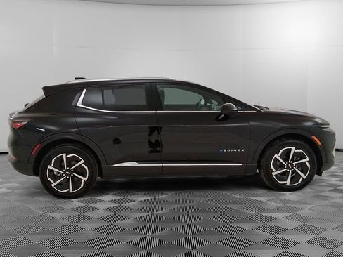 Used 2025 Chevrolet Equinox EV LT w/ Convenience Package image 2