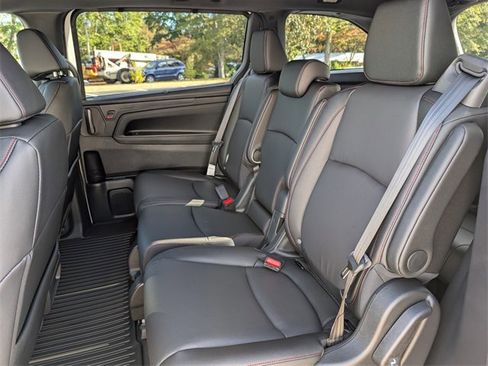 New 2026 Honda Odyssey Sport-L image 11