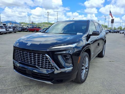 New 2025 Buick Enclave Avenir image 3