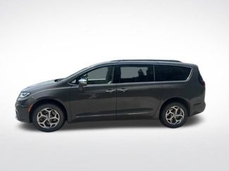 Used 2021 Chrysler Pacifica Limited AWD/4WD video 2