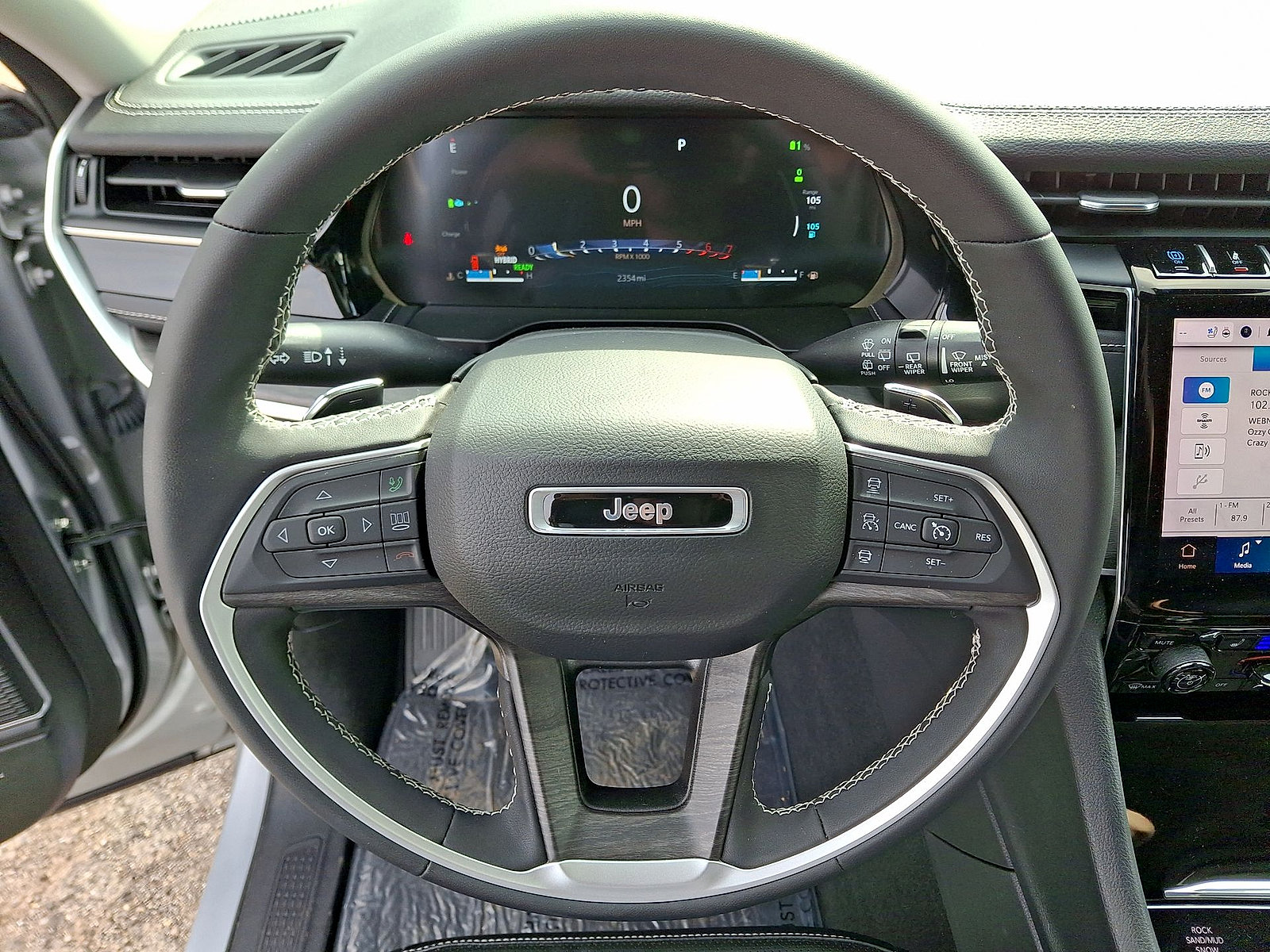 New 2024 Jeep Grand Cherokee Limited 4xe w/ Luxury Tech Group II AWD/4WD image 17