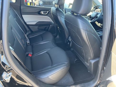 New 2025 Jeep Compass Limited image 13