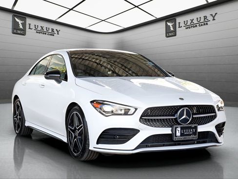 Used 2023 Mercedes-Benz CLA 250 4MATIC image 1