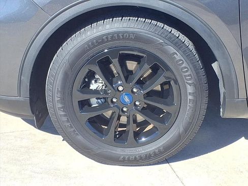 Used 2020 Ford Escape SE image 25