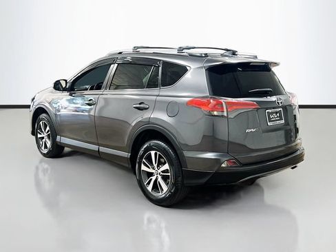 Used 2016 Toyota RAV4 XLE FWD image 5