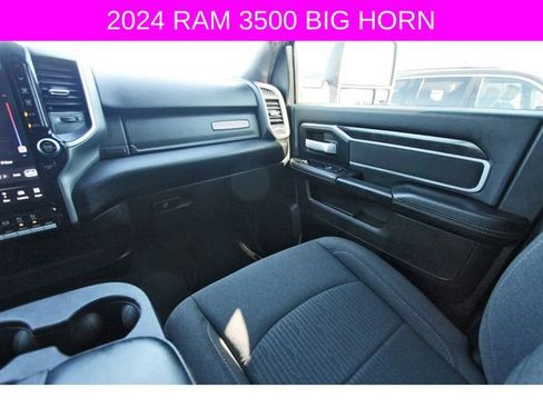 Used 2024 RAM 3500 Big Horn w/ Night Edition AWD/4WD image 11