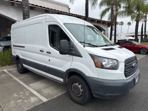 Used 2018 Ford Transit 250 148 Medium Roof RWD image 2