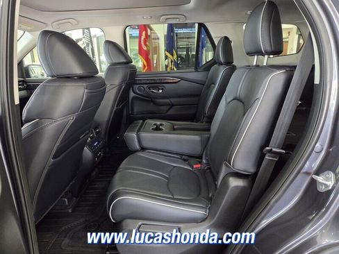 Used 2023 Honda Pilot Elite image 8