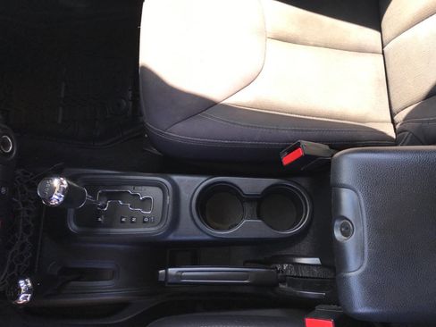 Used 2013 Jeep Wrangler Unlimited Sahara w/ Connectivity Group AWD/4WD image 36