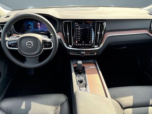 Certified 2025 Volvo S60 B5 Plus image 19