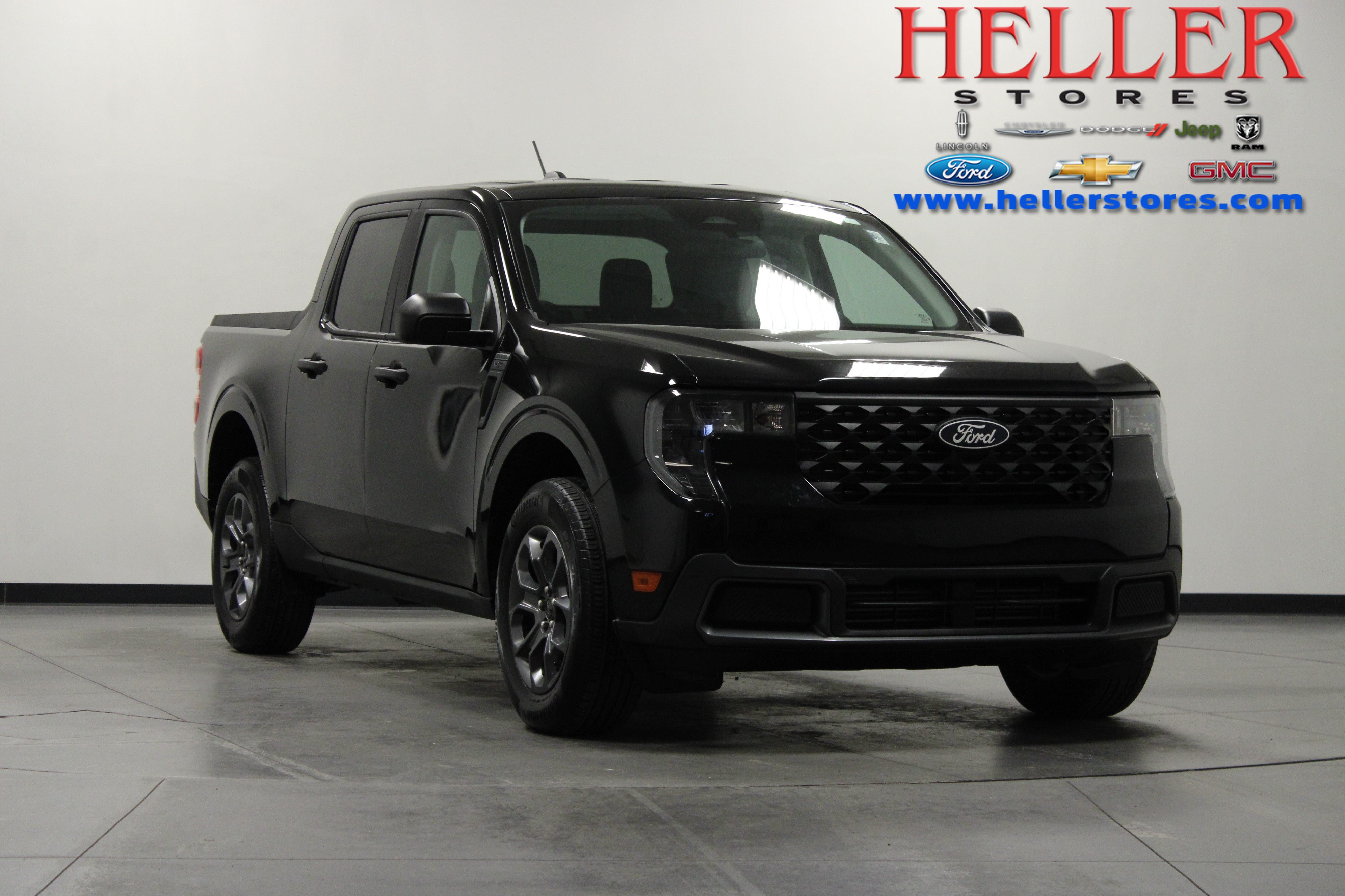 Used 2025 Ford Maverick XLT w/ Equipment Group 302A AWD/4WD image 1