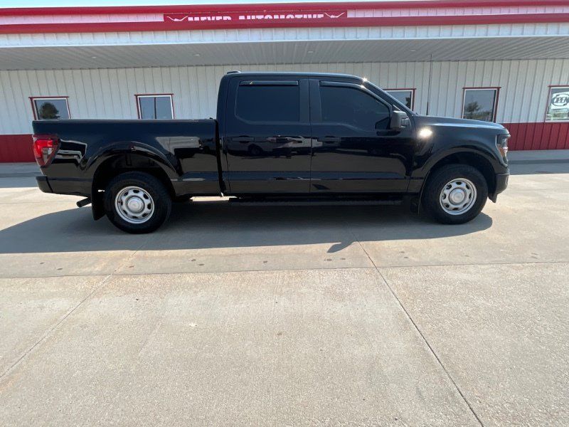 Used 2025 Ford F150 XL AWD/4WD image 1