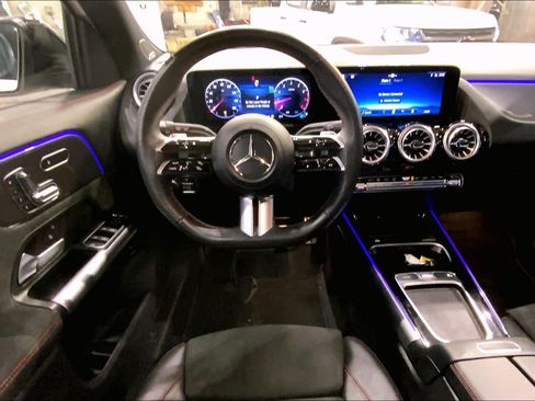 Used 2024 Mercedes-Benz GLA 250 GLA 250 image 6