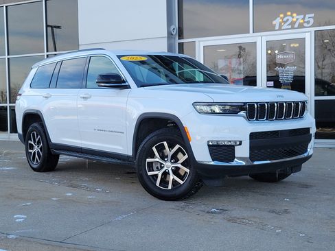 Used 2025 Jeep Grand Cherokee L Limited image 2