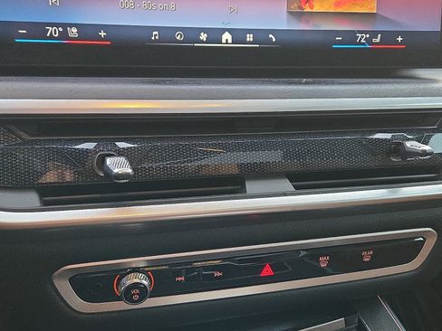 Used 2024 BMW X5 xDrive40i w/ Premium Package image 17