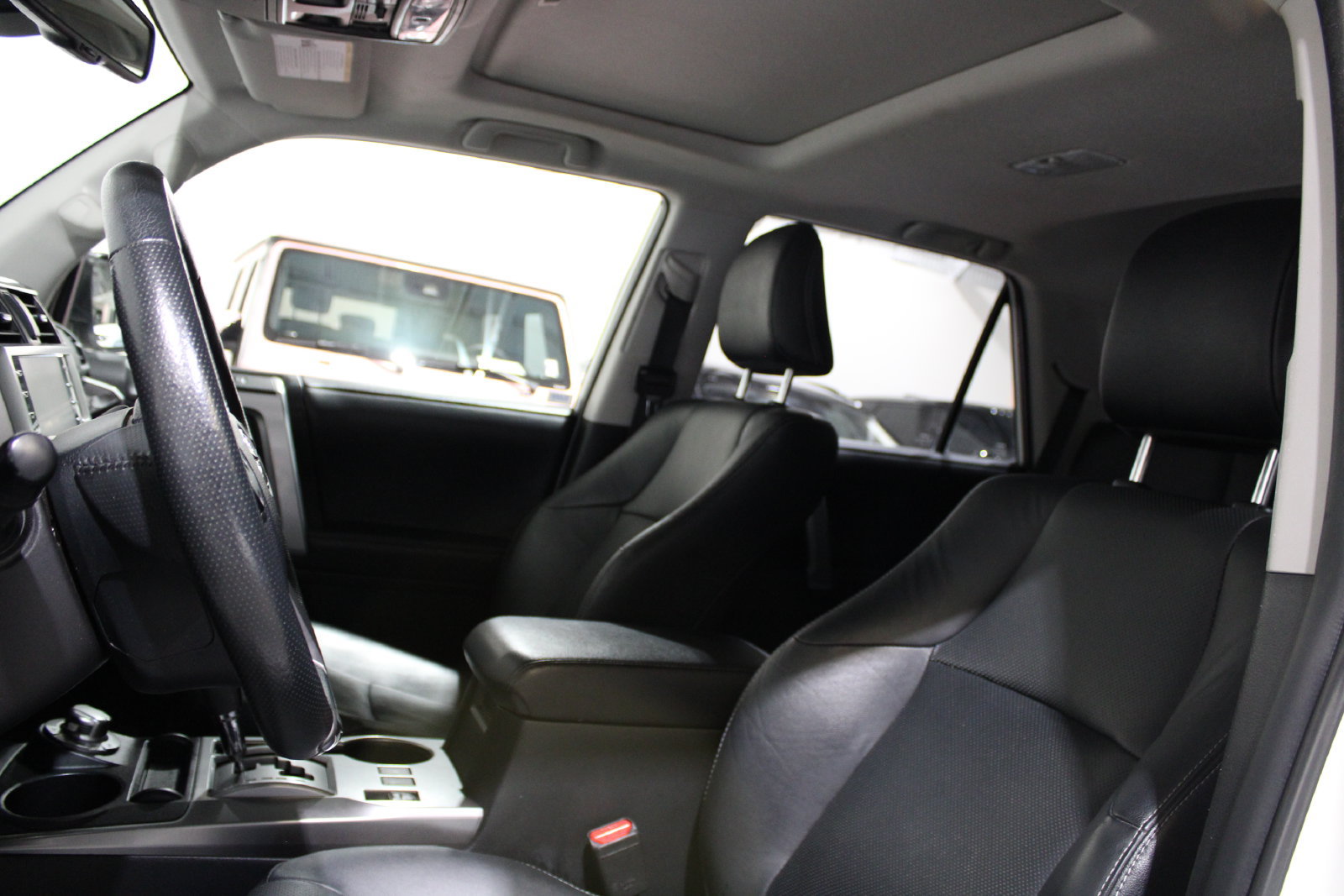 Used 2023 Toyota 4Runner Limited AWD/4WD image 23