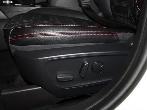 Used 2024 Ford Escape ST-Line Elite w/ Premium Technology Package AWD/4WD image 7